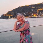 Natalia, 51